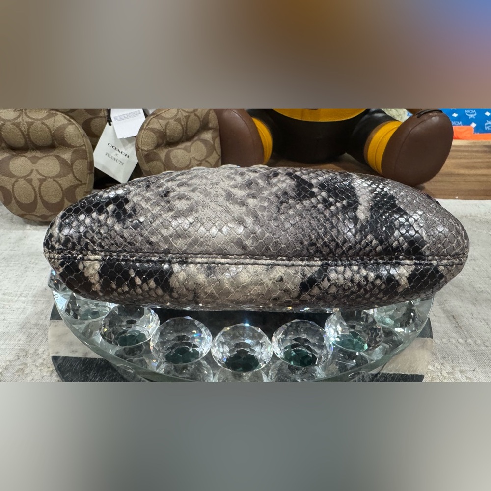 COACH EXOTIC PYTHON WRISTLET KISSLOCK CHROME/STEE… - image 11